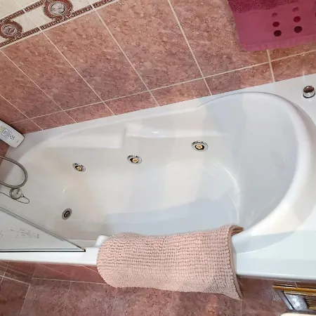 Casa Simbad Estepona-costa Del Sol * إِستيبونا